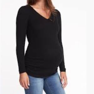 Women’s maternity v-neck sweater size small